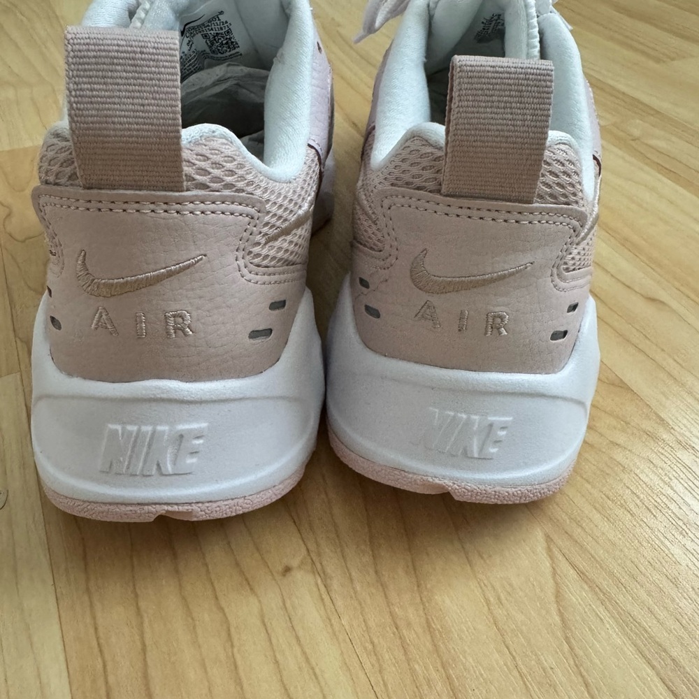 Air Nike Retro Pink and White Athletic Sneakers Chunky  NWOT - Picture 6 of 10